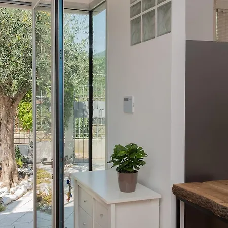 Elegant Loft In Con Wifi E Ac דירה בורג'ו ורצי