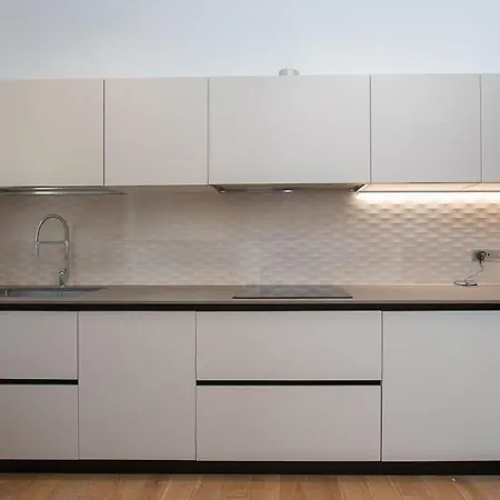 Elegant Loft In Con Wifi E Ac דירה